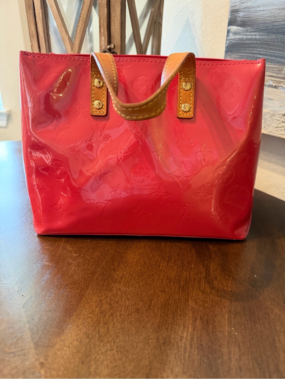 Authentic Louis Vuitton Vernis Reade PM Hand Bag Red - Picture 5 of 7